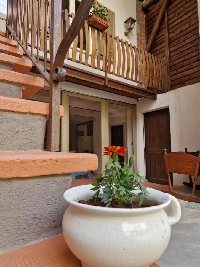 Mister Barolo Apartments Langhe Новело Екстер'єр фото