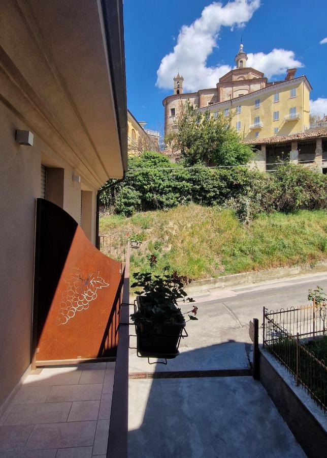 Mister Barolo Apartments Langhe Новело Екстер'єр фото