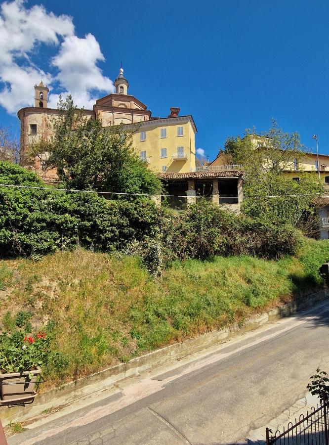 Mister Barolo Apartments Langhe Новело Екстер'єр фото